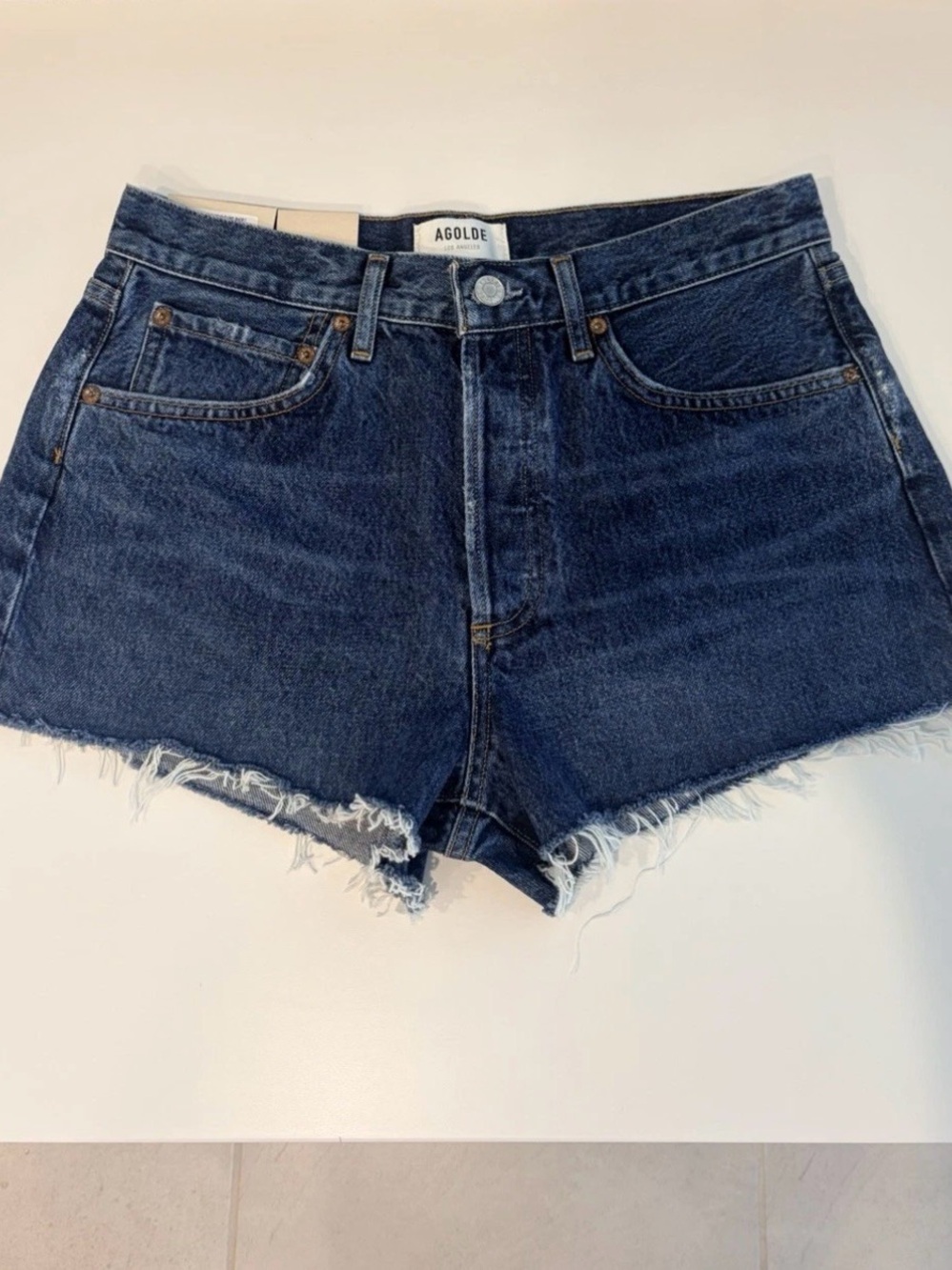 AGOLDE Parker Vintage Cut Off Denim Shorts Caution Size 27 NWT - Picture 2 of 6